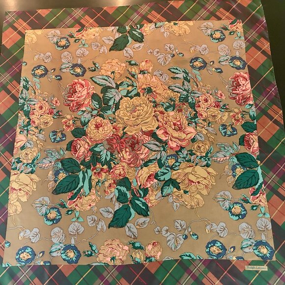 Vintage Ralph Lauren Floral Pattern 100% Silk Scarf Made in Japan 34" Vintage - Picture 2 of 12